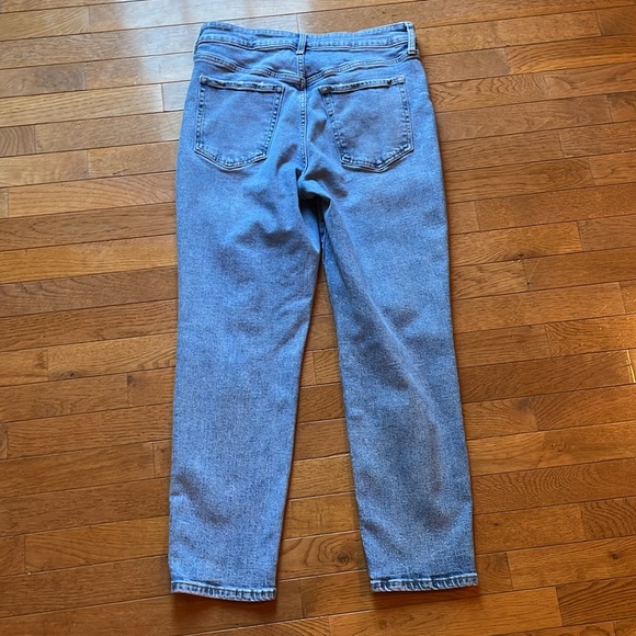 Old Navy Hi Rise Straight Distressed Jeans - medium wash - Size 10 - Picture 5 of 5